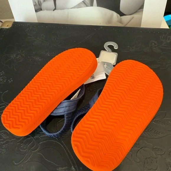 *FWP* OshKosh B'gosh Orange Chillax Sandals - Picture 2 of 4
